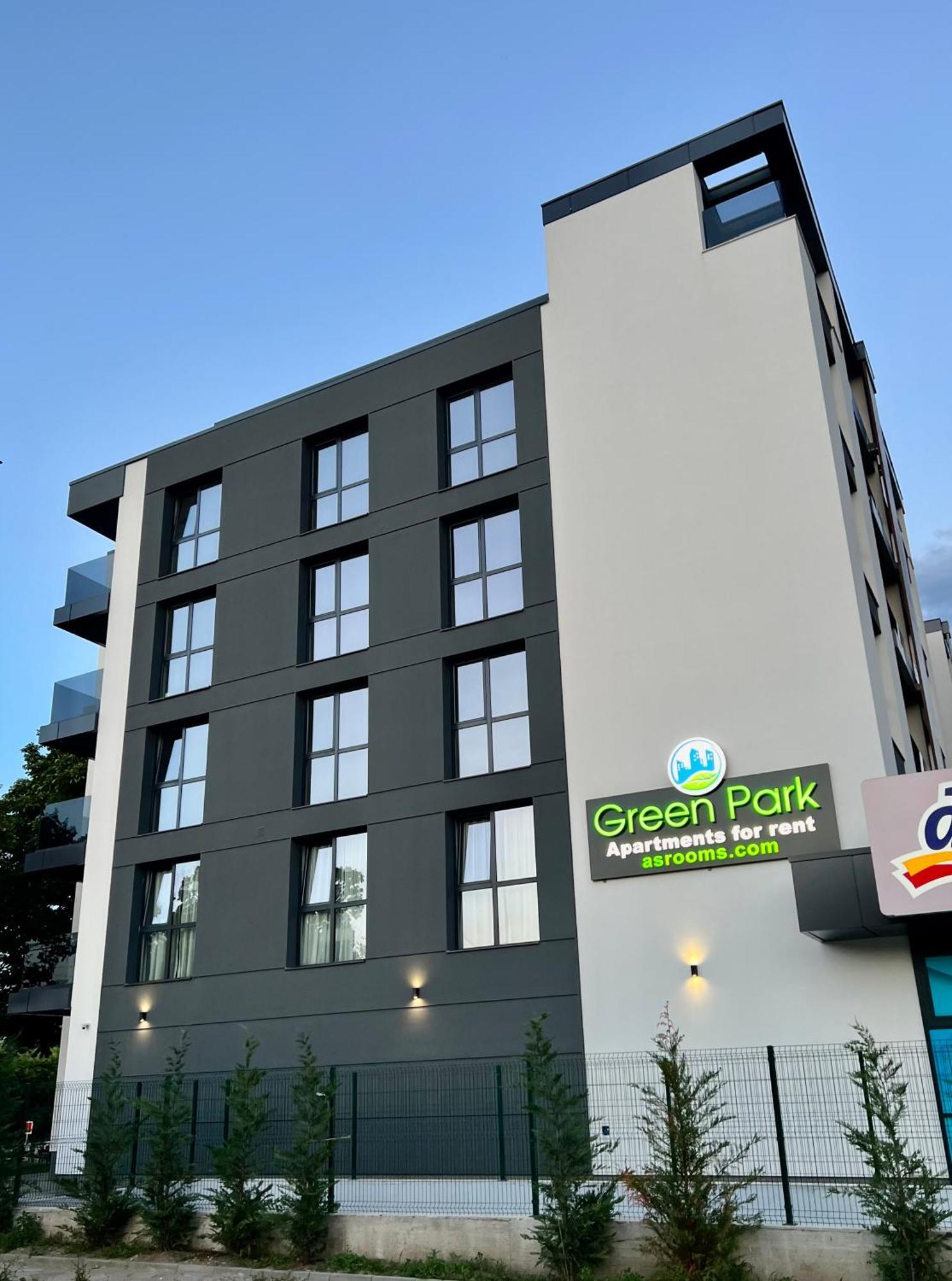 Green Park Apartments And Rooms For Guests Azenograd Kültér fotó